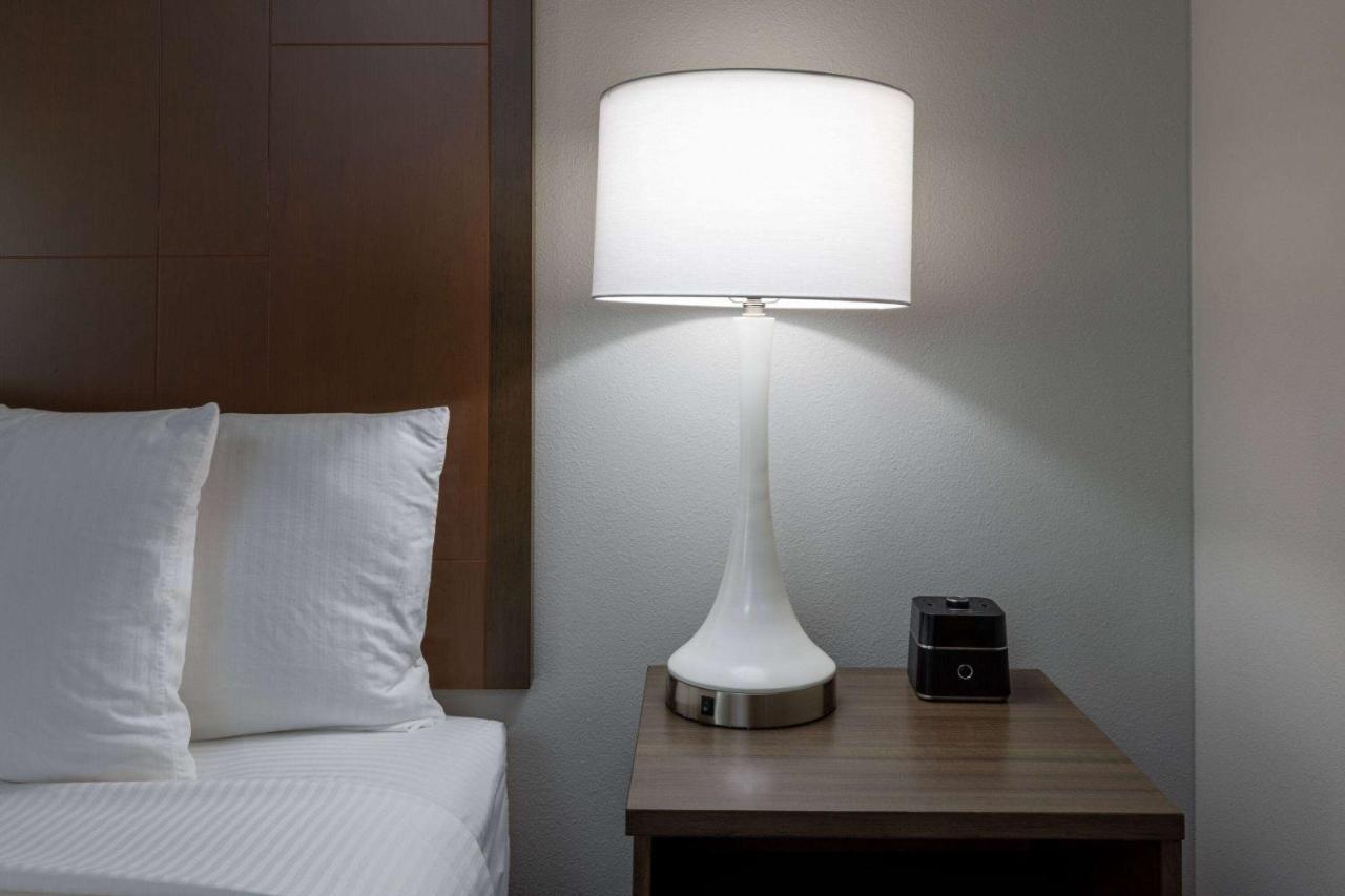 La Quinta Inn & Suites By Wyndham Round Rock Near Kalahari Kültér fotó