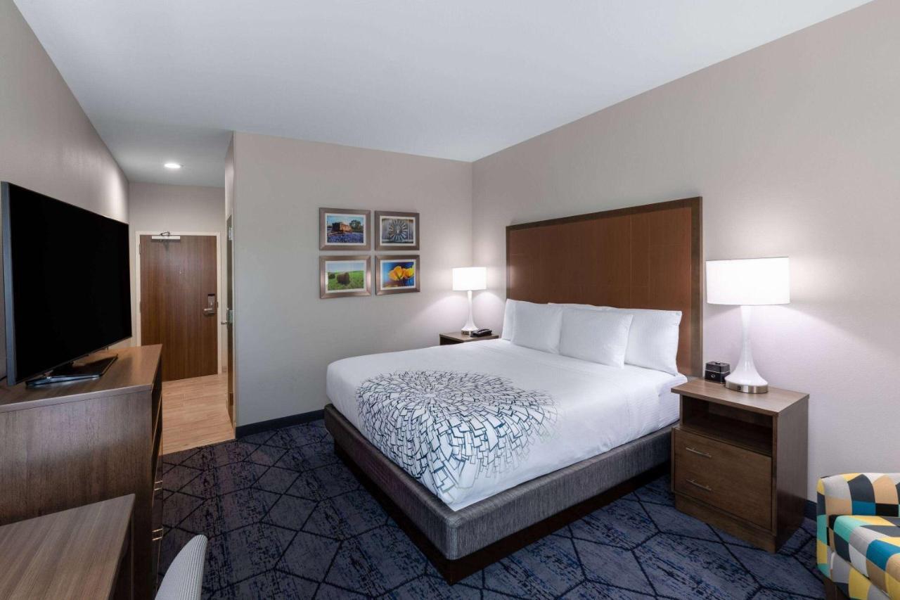 La Quinta Inn & Suites By Wyndham Round Rock Near Kalahari Kültér fotó