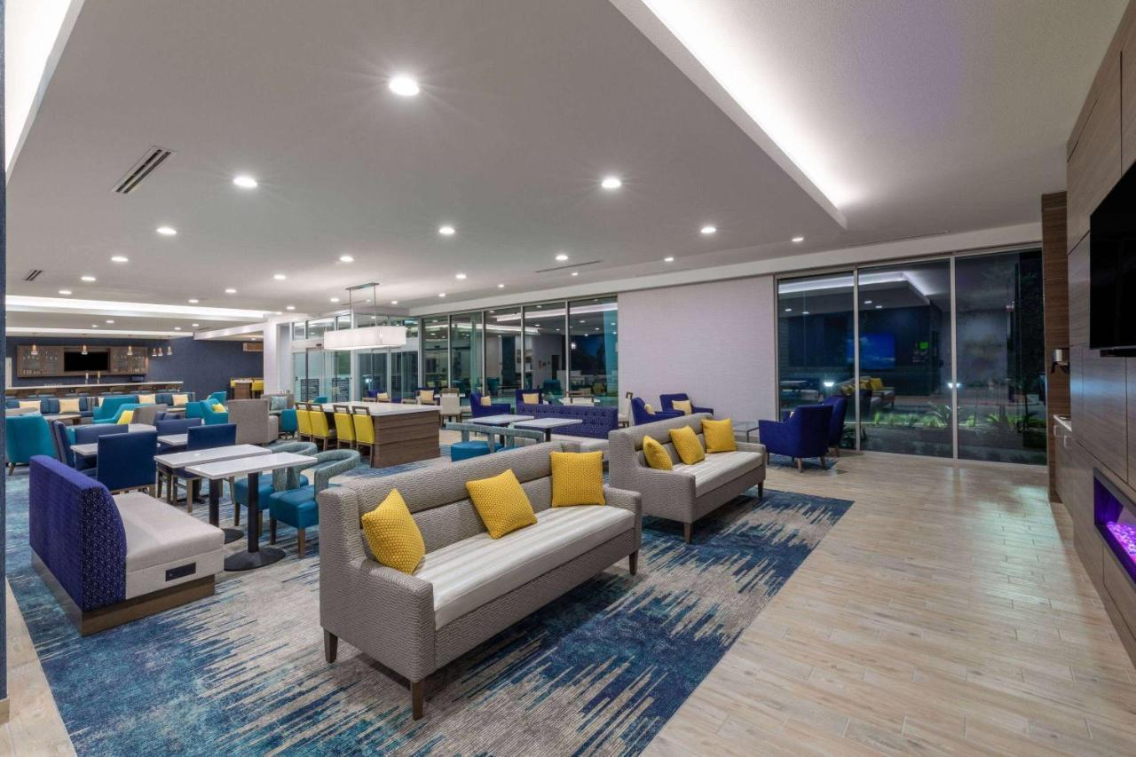 La Quinta Inn & Suites By Wyndham Round Rock Near Kalahari Kültér fotó
