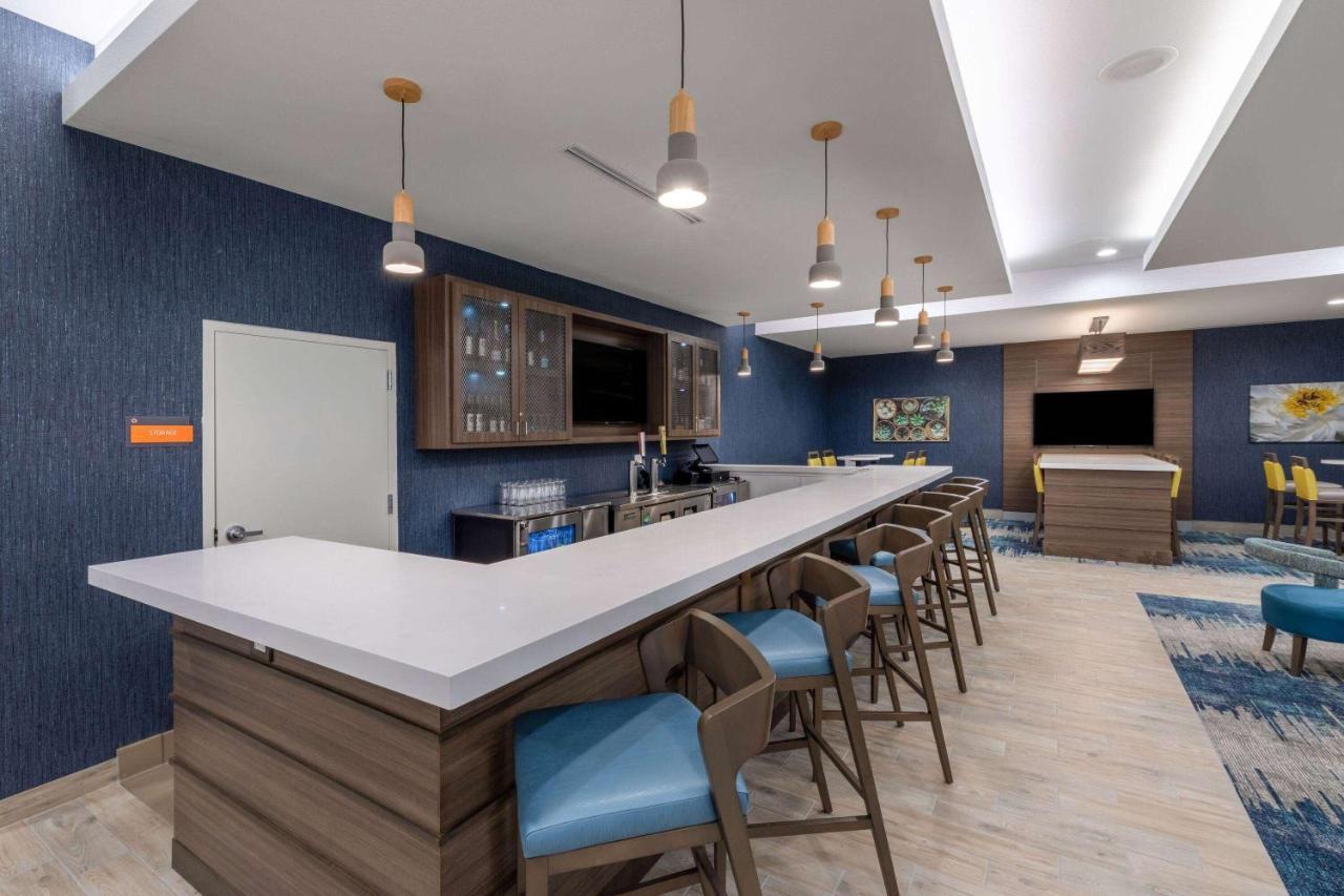 La Quinta Inn & Suites By Wyndham Round Rock Near Kalahari Kültér fotó